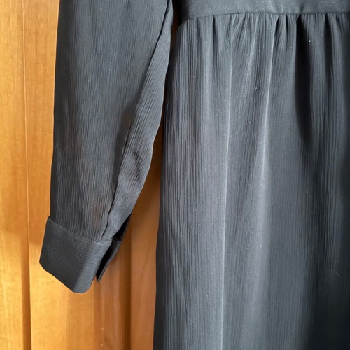 Black blouse dress like new with slits