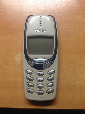 Nokia 3330 gray used for parts or repair