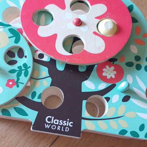 Wooden magnetic game Drypokarydos used, Classic World