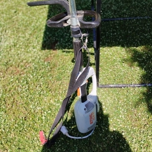 Stihl 600W Electric Telescopic Hedge Trimmer used