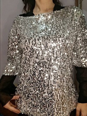 Lartz sequin blouse like new, white and gray, size L