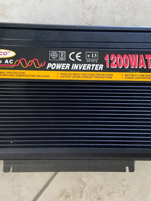 Paco Power Inverter 12V DC to 230V AC 1200W like new