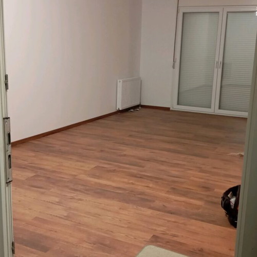Διαμέρισμα 120 τ.μ. με αποθήκη, θέση στάθμευσης, τζάκι, κήπο κοντά στο πανεπιστήμιο
