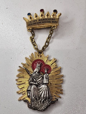 Vintage religious medal Wandertag Bavaria 1975 like new