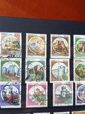 Castelli d'Italia Italian stamp collection, 18 pieces