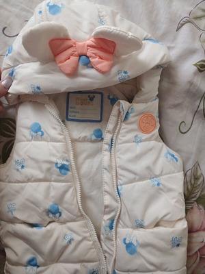 Minnie Mouse vest like new