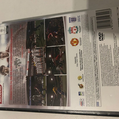 PES 2010 and PES 2009 case and manual like new bundle
