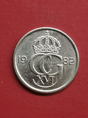 Sweden 10 Ore Coin 1982 used