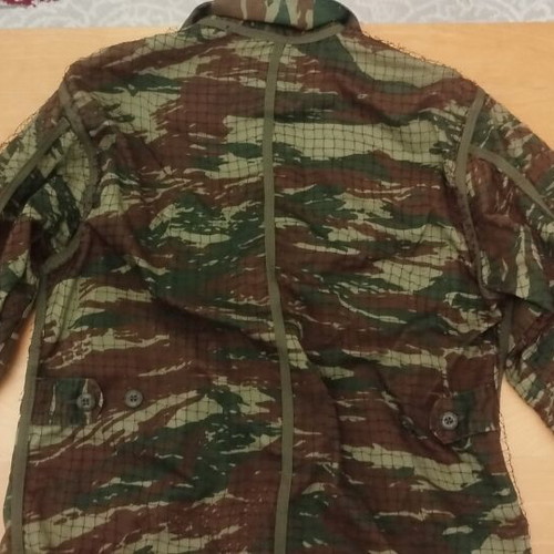 Ghillie Suit camouflage jacket medium size like new