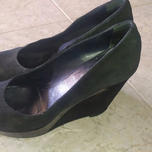 Platform shoes used size 39, black with minimal flaws
