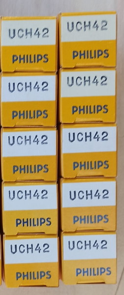 λυχνίες Philips uch42