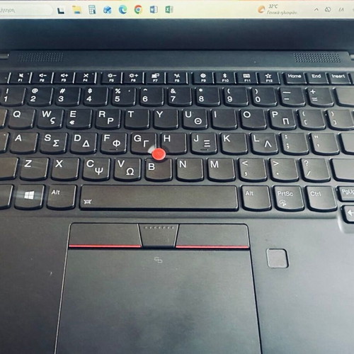 Lenovo ThinkPad X1 Carbon Gen 7 laptop like new, Intel Core i7, 8GB RAM, 512GB SSD
