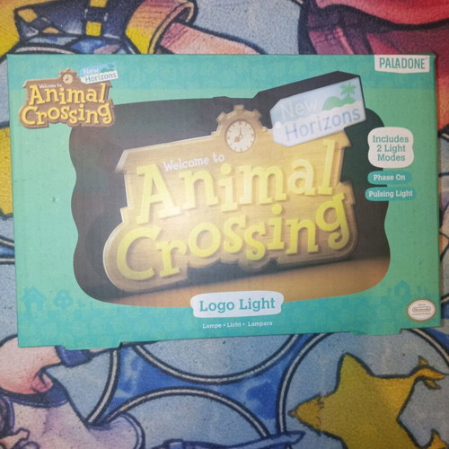 Animal Crossing New Horizons lamp like new with USB and 2 light modes