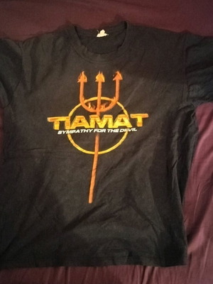 Tiamat blouse size Large like new
