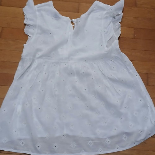 Esante white blouse with lace and ruffles on shoulders, size Small, like new