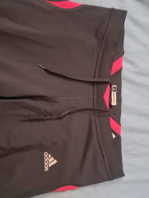 Adidas κολάν γυμναστηρίου μεταχειρισμένο, γκρι με ροζ λεπτομέρειες, μέγεθος S
