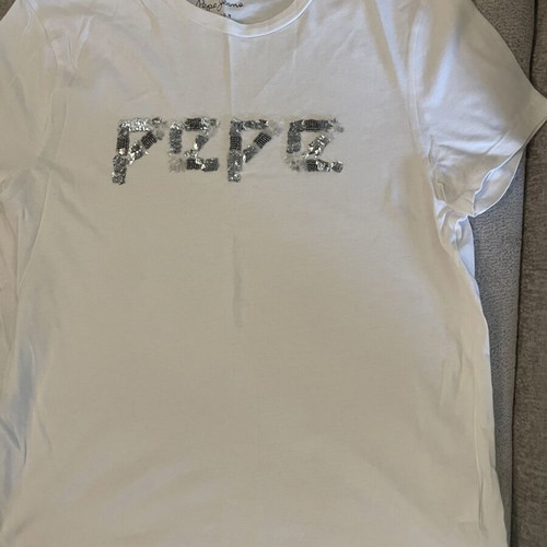 Pepe Jeans mako t-shirt like new with embroidered sequins, size M