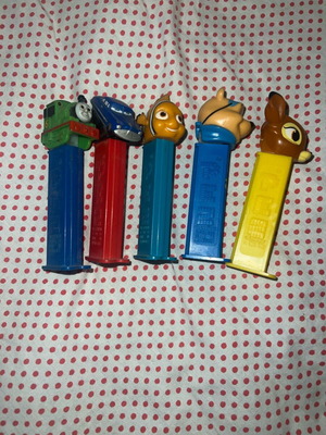 Collectible pez used, pack of 5 pieces