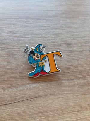 Καρφίτσα Disney μεταχειρισμένη, συλλεκτική, 4x4,5 εκ.