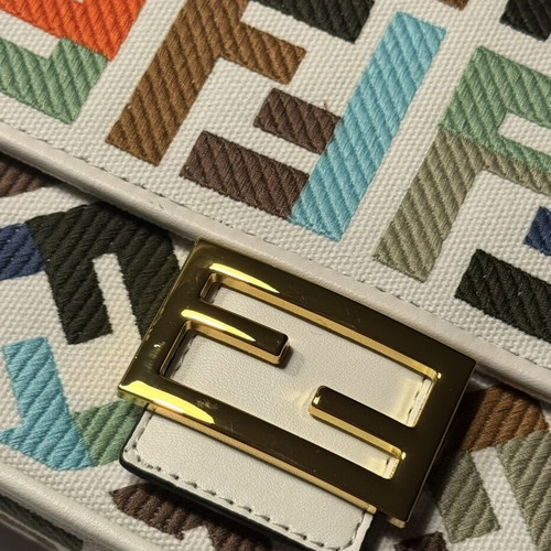 Fabulous Luxury Bag like new, colorful