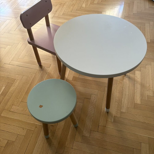 Flexa Dots table, chair and stool set used