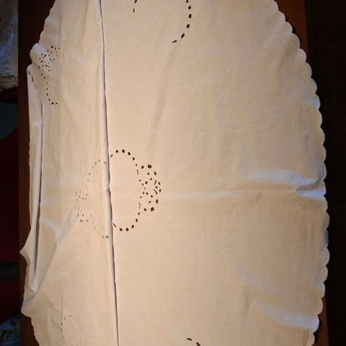 Vintage round tablecloth with white Richelieu cutwork embroidery, 165 cm