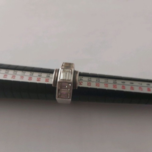 Women's silver ring used