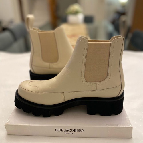 Ilse Jacobsen Hornbæk Chelsea ankle boots beige new, size 39