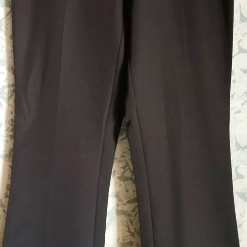 Black elastic pants Please new, size L