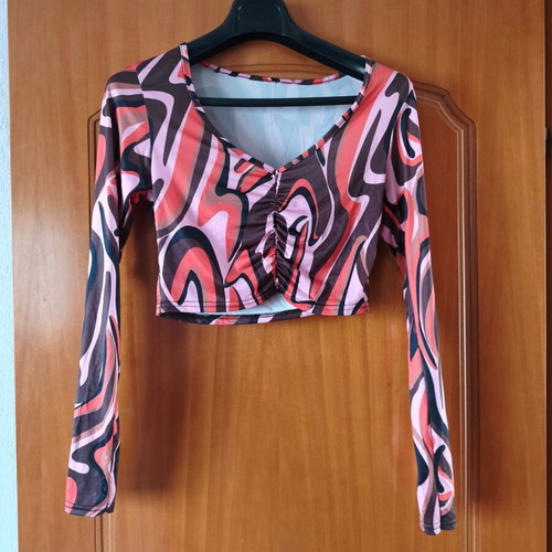 Long-sleeve croptop multicolored like new