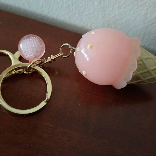 Illuminated keychains set of 3 like new, black and pink