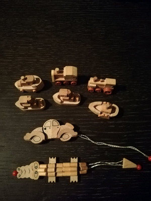 Kinder Surprise wooden miniatures like new, collection 1997-2000, 8 pieces