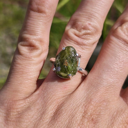 Silver ring with natural peridot new, size US 9.5