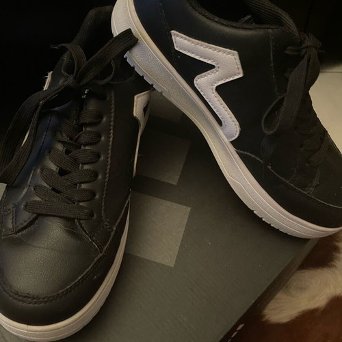 Mariboo for Envie women's black sneakers like new, size 38