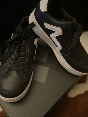 Mariboo for Envie women's black sneakers like new, size 38
