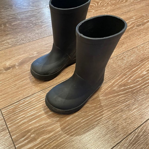 Zara boys' rubber boots, size 23, like new
