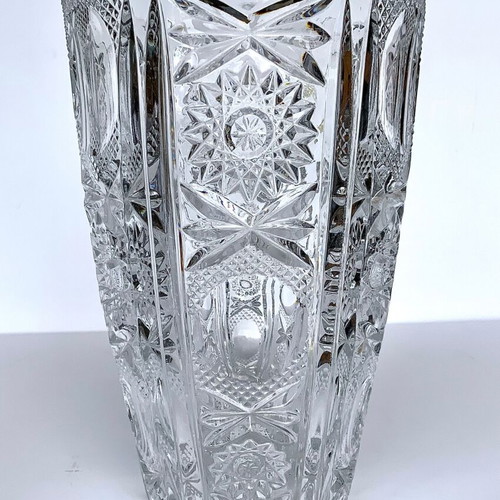 Crystal heavy vase used with rich engraving vintage 1960/70s