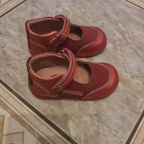 Kickers shoes like new, size 21