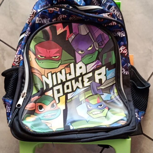 Ninja Turtles trolley bag like new for toddler use