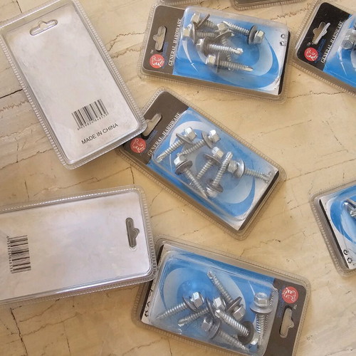 Various screws new, pack of 13 pieces