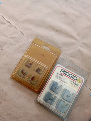 Ridgid 1 Inch Hand Thread Cutter like new