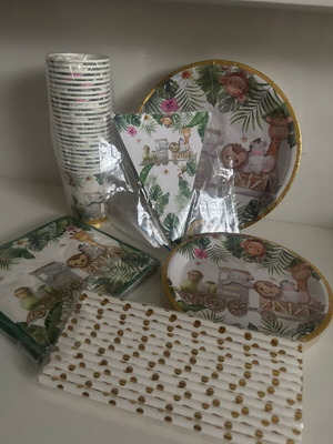 Σετ γενεθλίων ζούγκλα καινούργιο για 25 άτομα