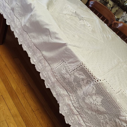 Handmade tablecloth (blanket) 165x250 cm like new