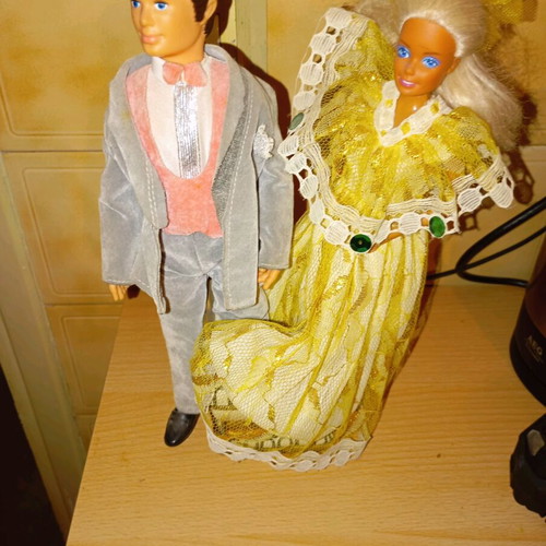 Decorative dolls like new