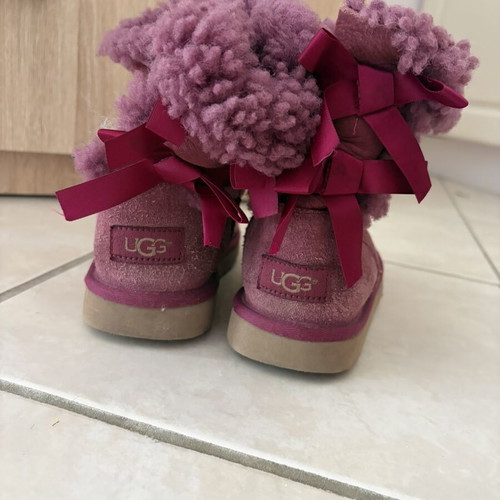 Ugg boots authentic, used, size 34