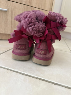 Ugg boots authentic, used, size 34