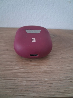 Cellularline earbuds like new