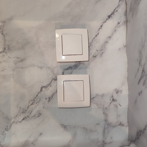 Set of 2 white simple wall switches