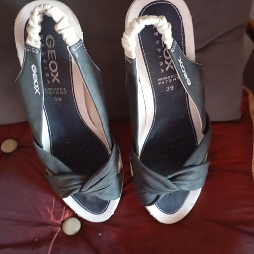 Geox women's sandals size 39 used, gray, platform style