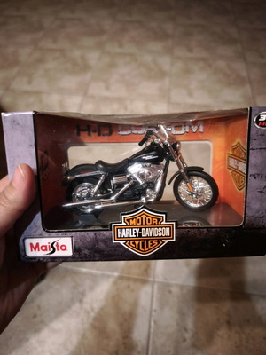 Maisto Harley Davidson motorcycle 2012 new